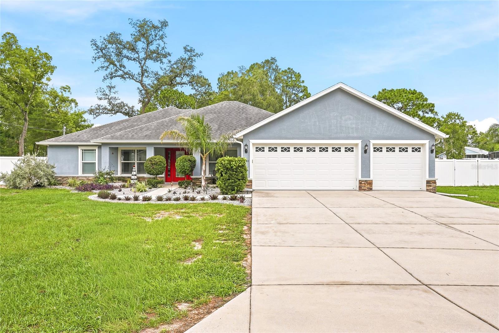 1180 Battersea Ave, Spring Hill, FL 34609 photo