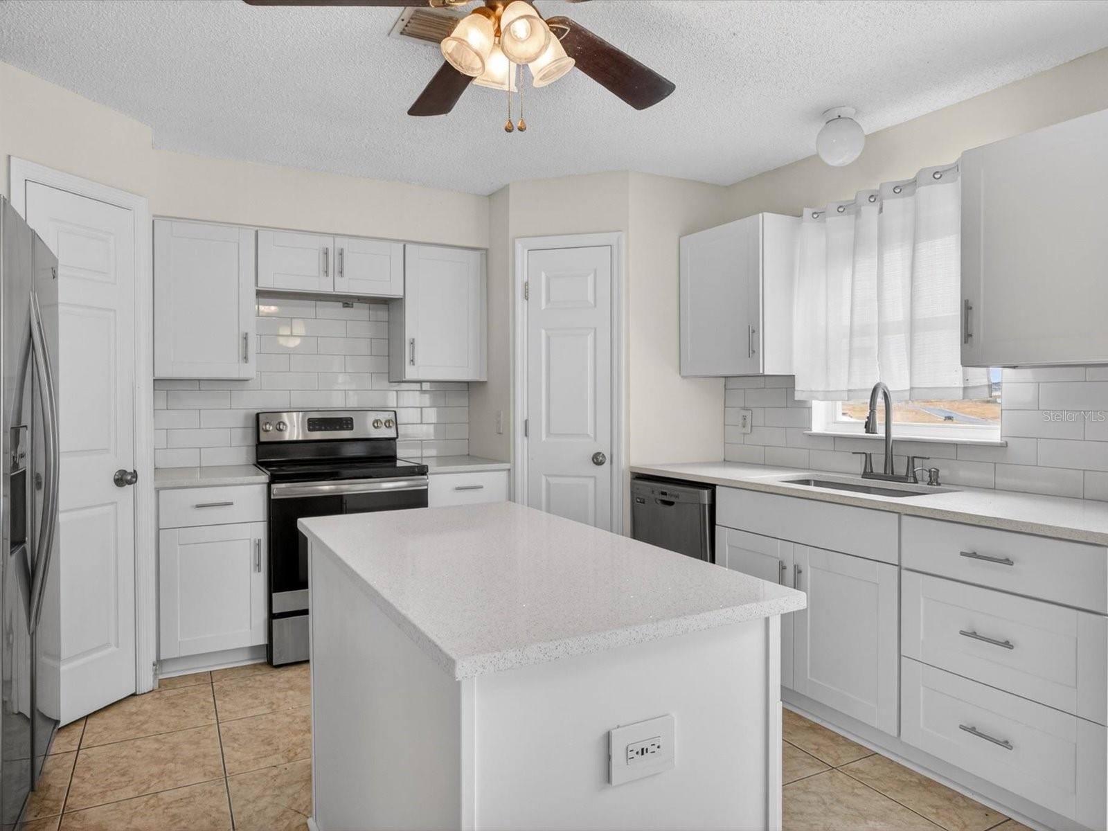 1614 Herring Ln, Clermont, FL 34714 photo