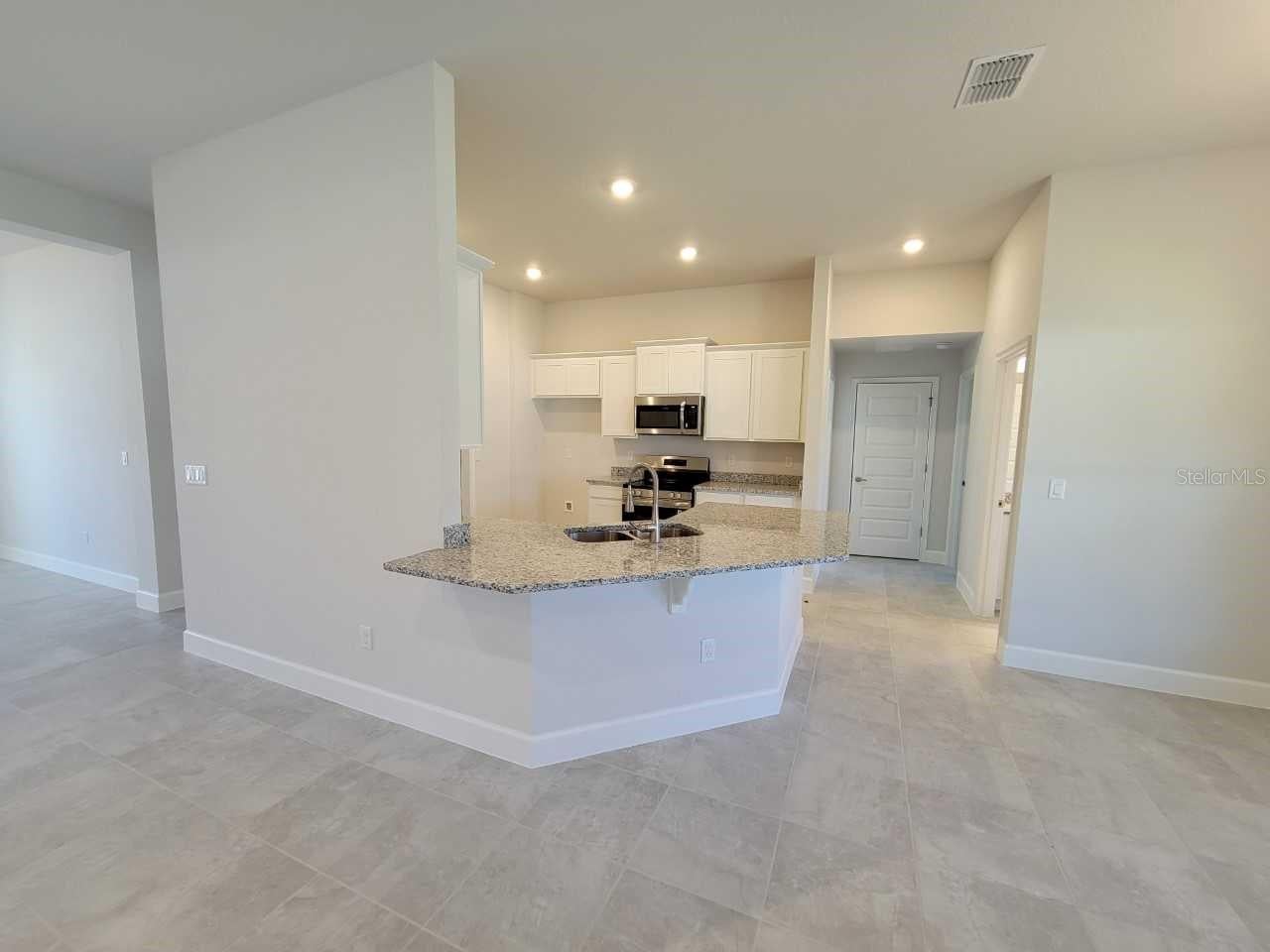 16476 SW 54 Court Rd, Ocala, FL 34473 photo