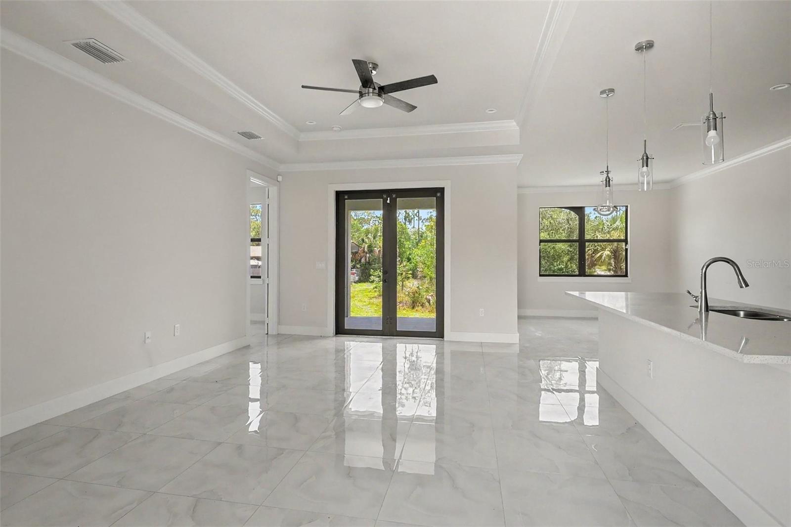2420 52 Ave, Naples, FL 34120 photo