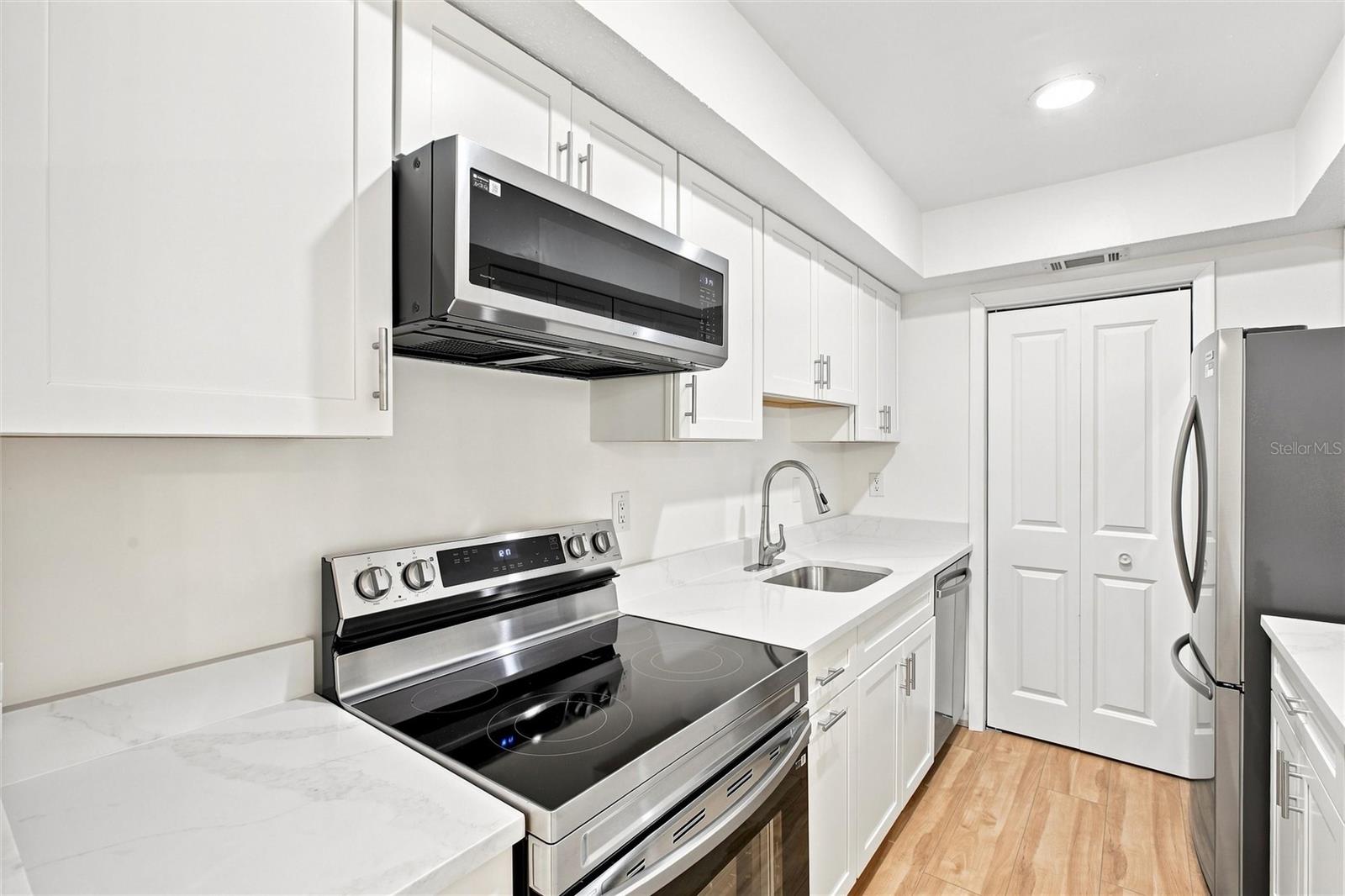 6947 Woodwind Dr #77, Sarasota, FL 34231 photo
