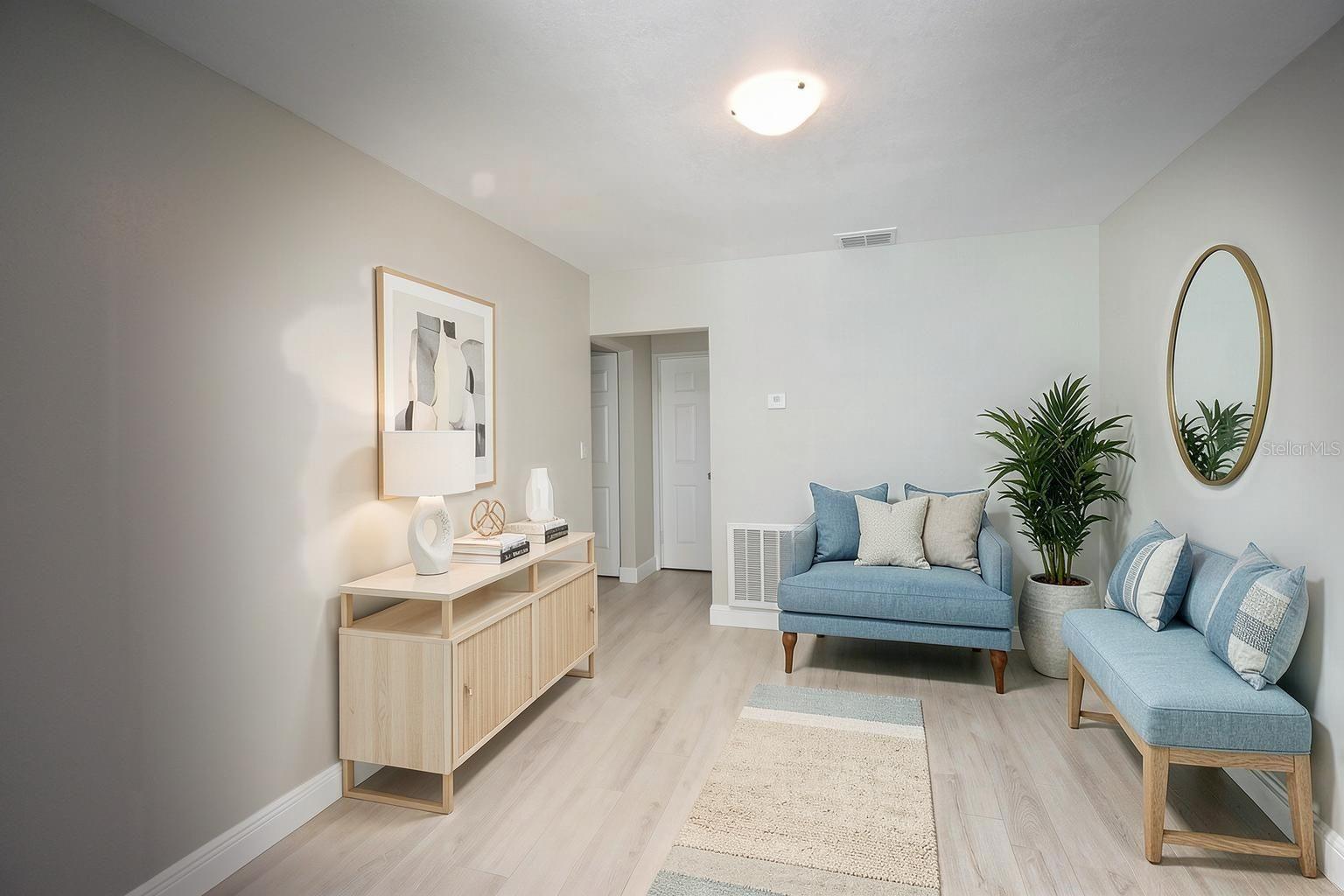 4027 7 St, Saint Petersburg, FL 33705 photo