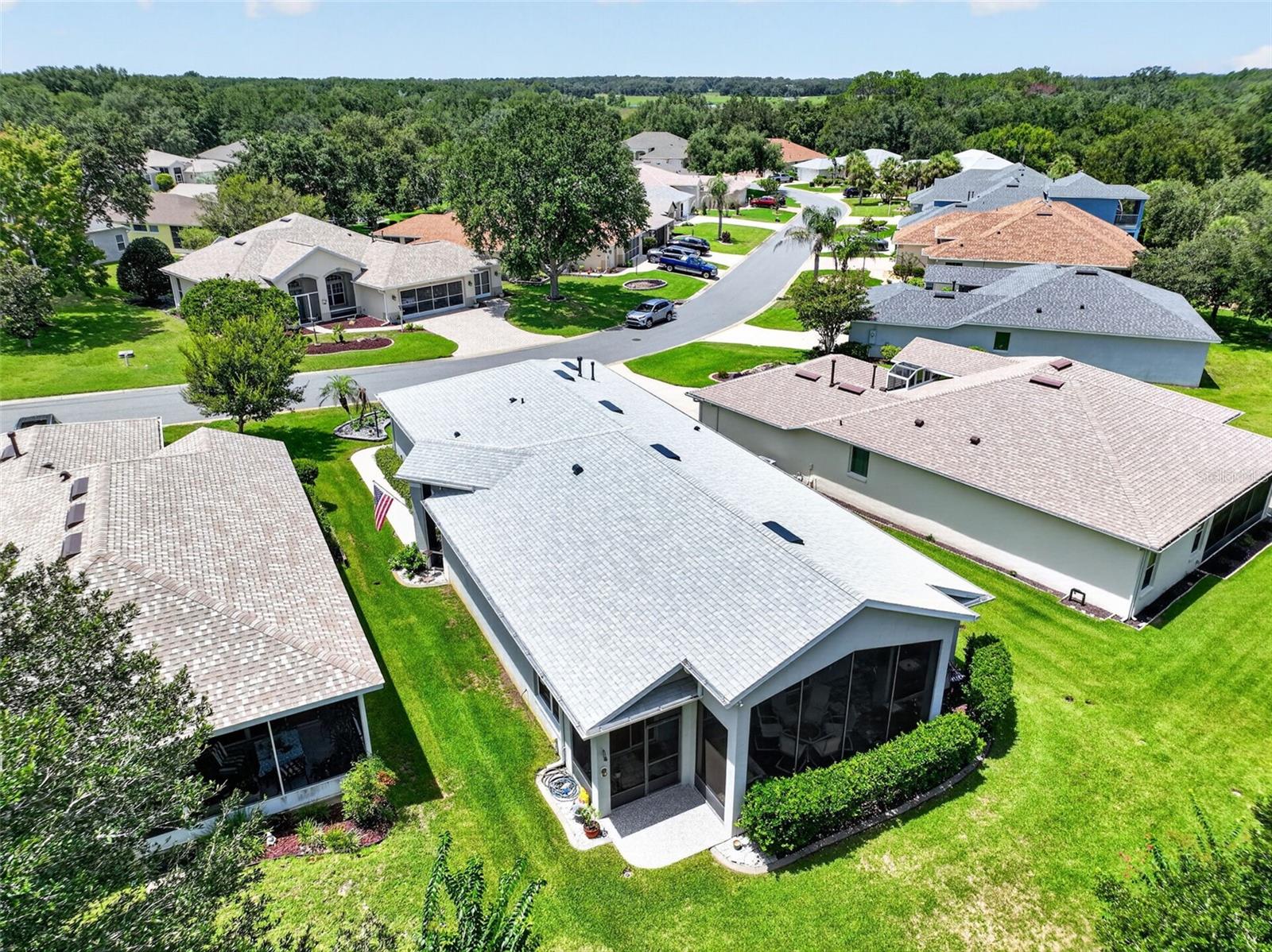 20512 Queen Alexandra Dr, Leesburg, FL 34748 photo