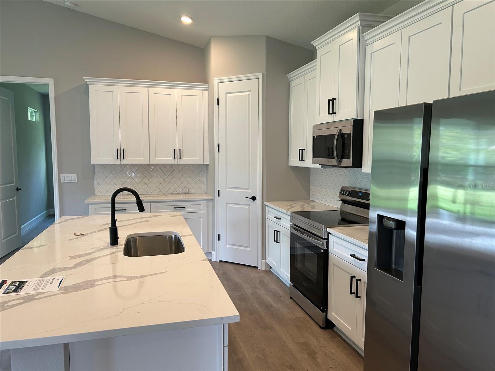 51 Grass St, Homosassa, FL 34446 photo