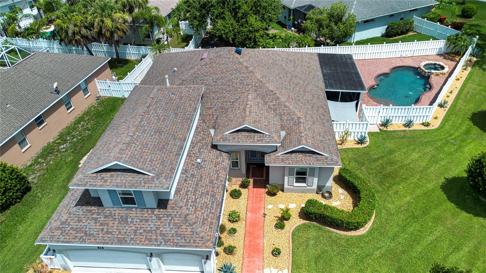 515 Planters Manor Way, Bradenton, FL 34212 photo