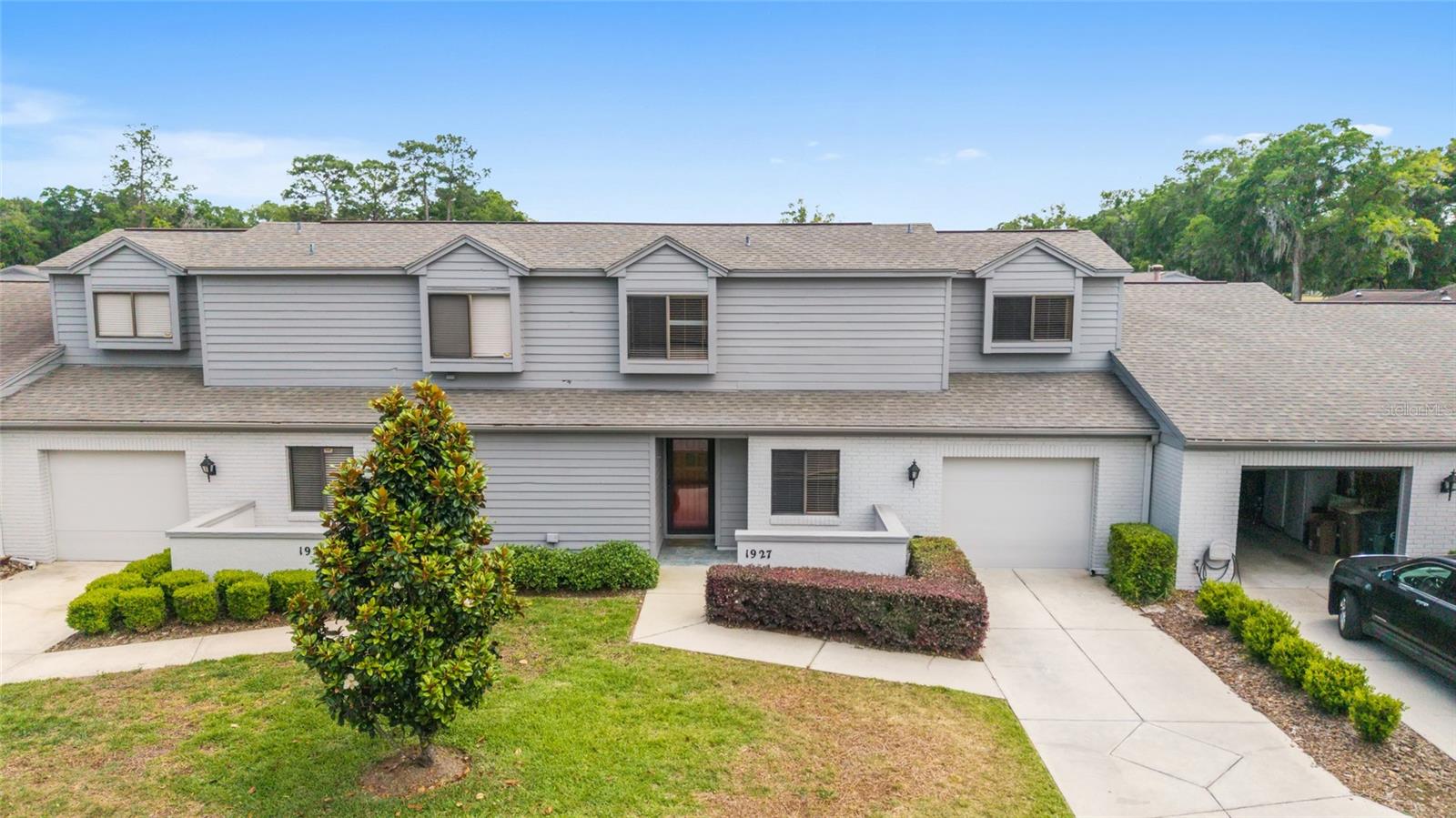 1927 SE 37 Court Cir, Ocala, FL 34471 photo