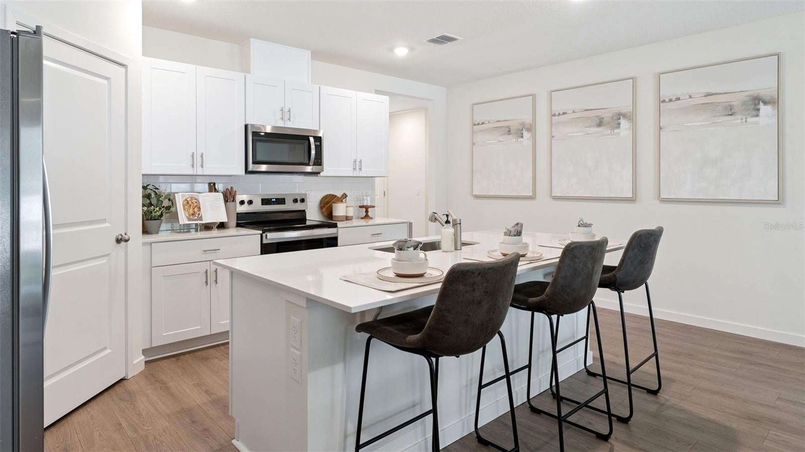 6774 Scrub Hickory Ave, Apopka, FL 32712 photo