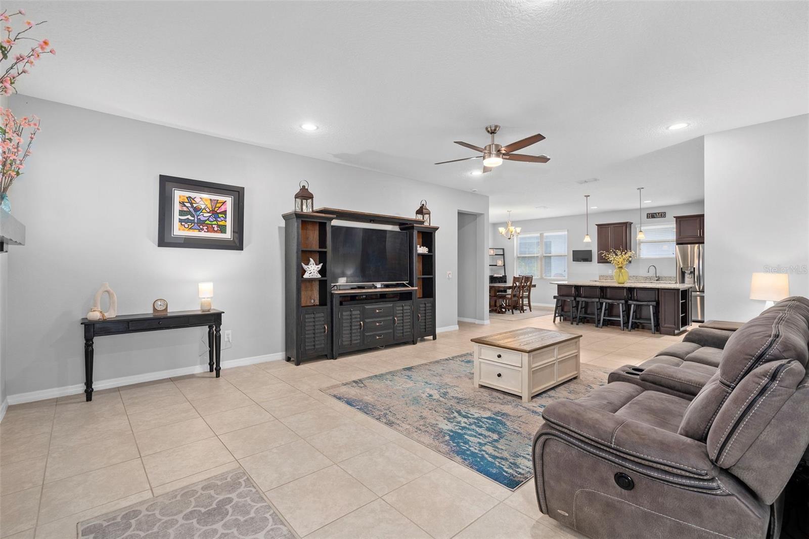 593 Kistler Cir, Clermont, FL 34715 photo