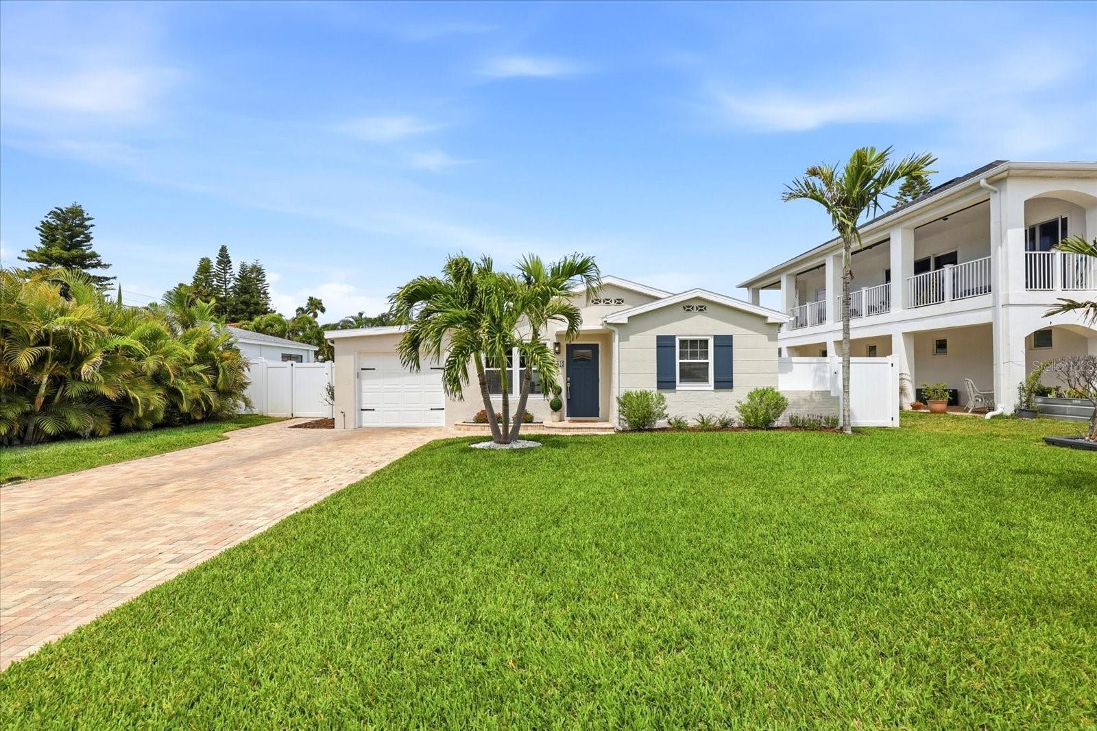 105 3 St, Belleair Beach, FL 33786 photo