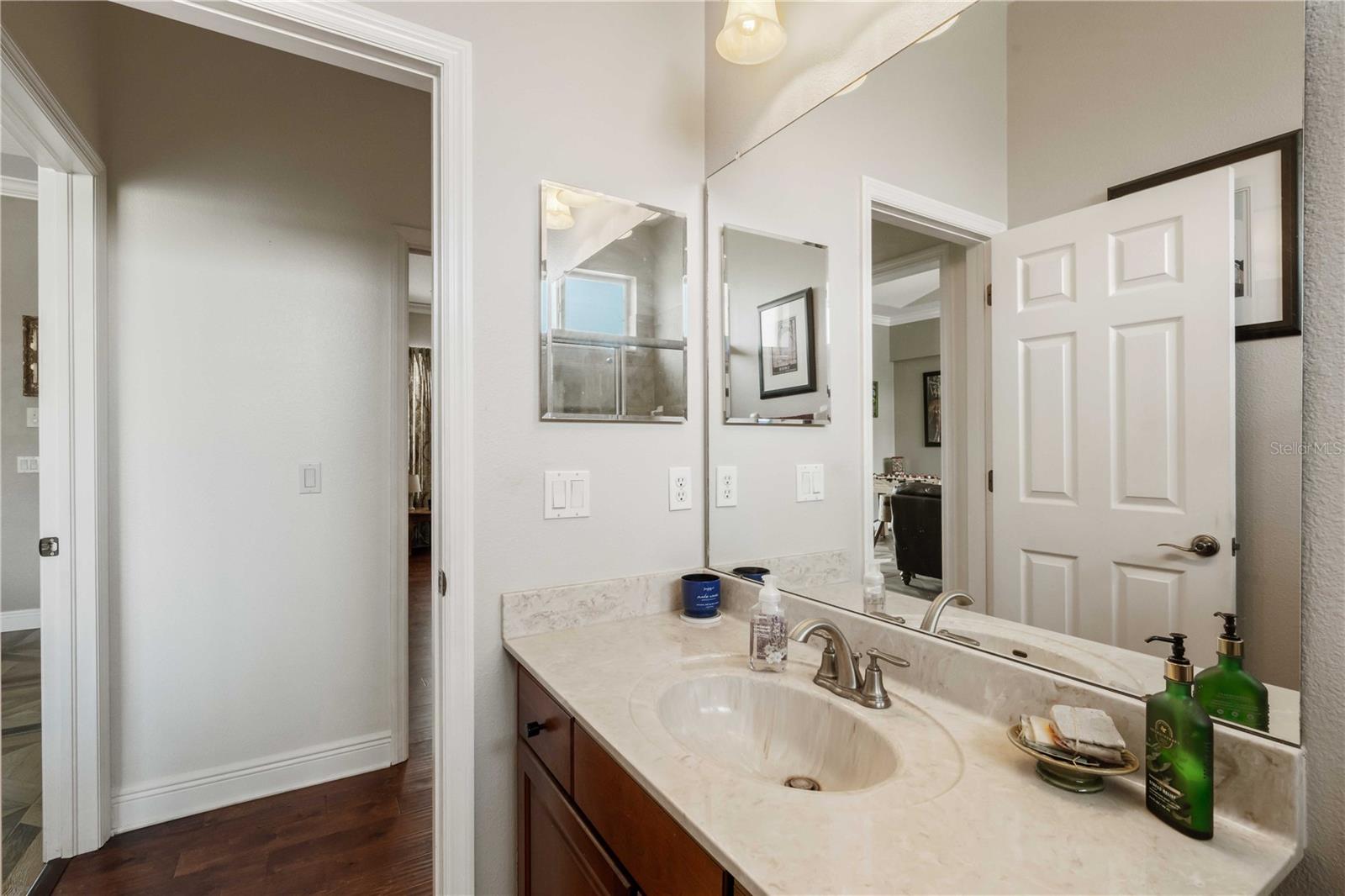 Single Family Residence in DADE CITY FL 9916 PREAKNESS STAKES WAY 42.jpg