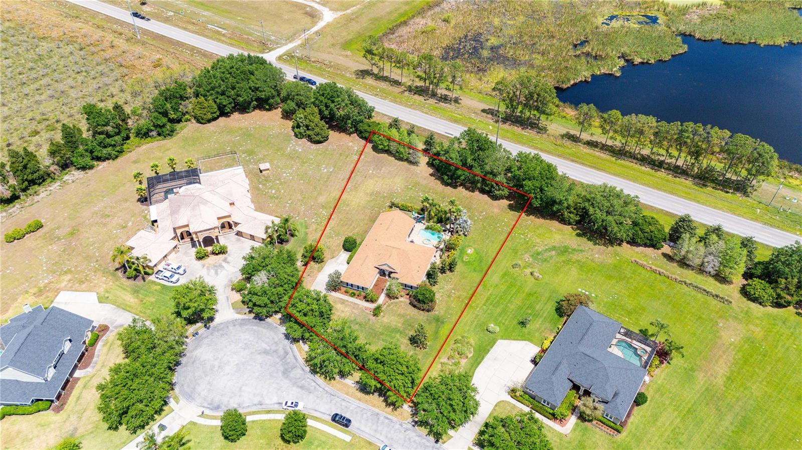 Single Family Residence in DADE CITY FL 9916 PREAKNESS STAKES WAY 69.jpg