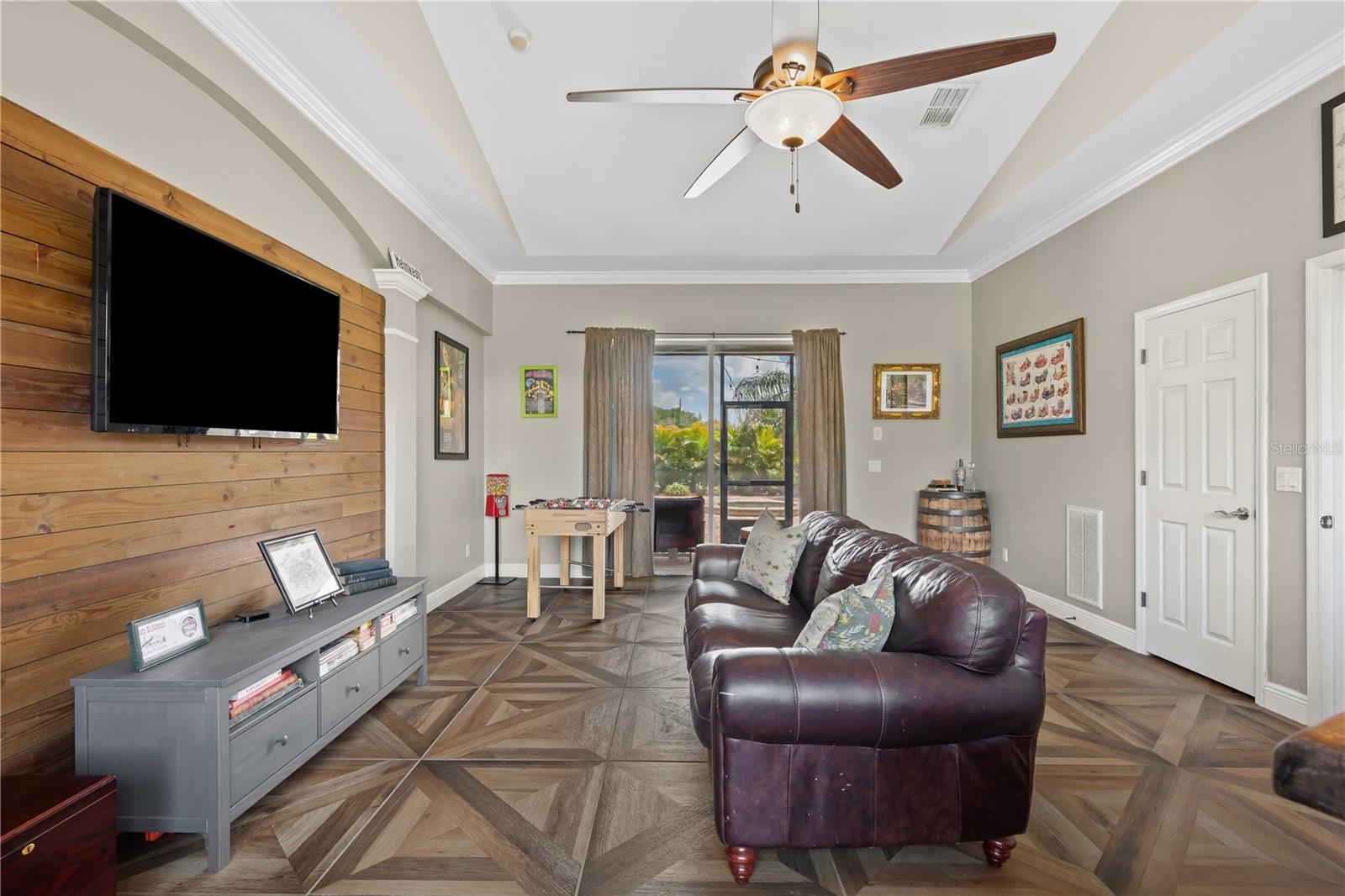 Single Family Residence in DADE CITY FL 9916 PREAKNESS STAKES WAY 45.jpg