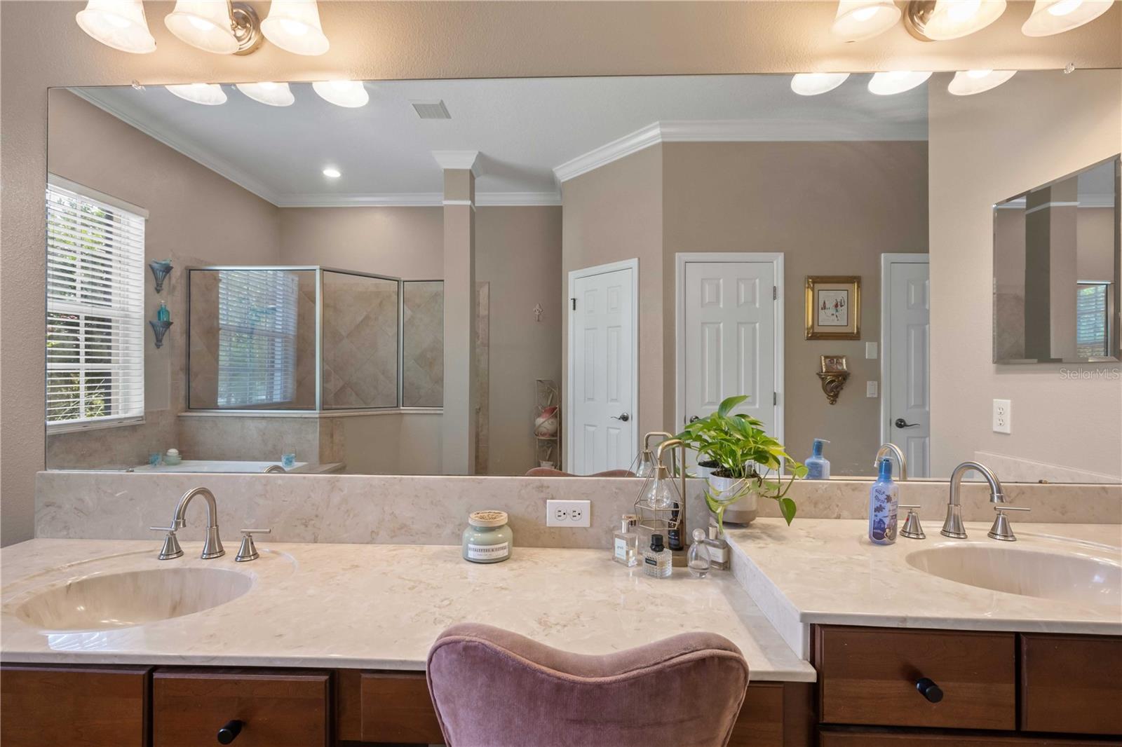 Single Family Residence in DADE CITY FL 9916 PREAKNESS STAKES WAY 32.jpg