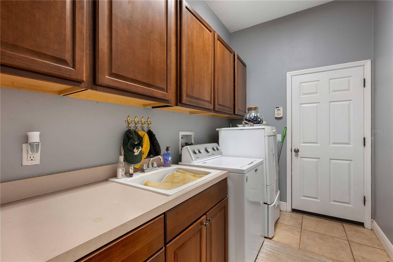 Single Family Residence in DADE CITY FL 9916 PREAKNESS STAKES WAY 33.jpg