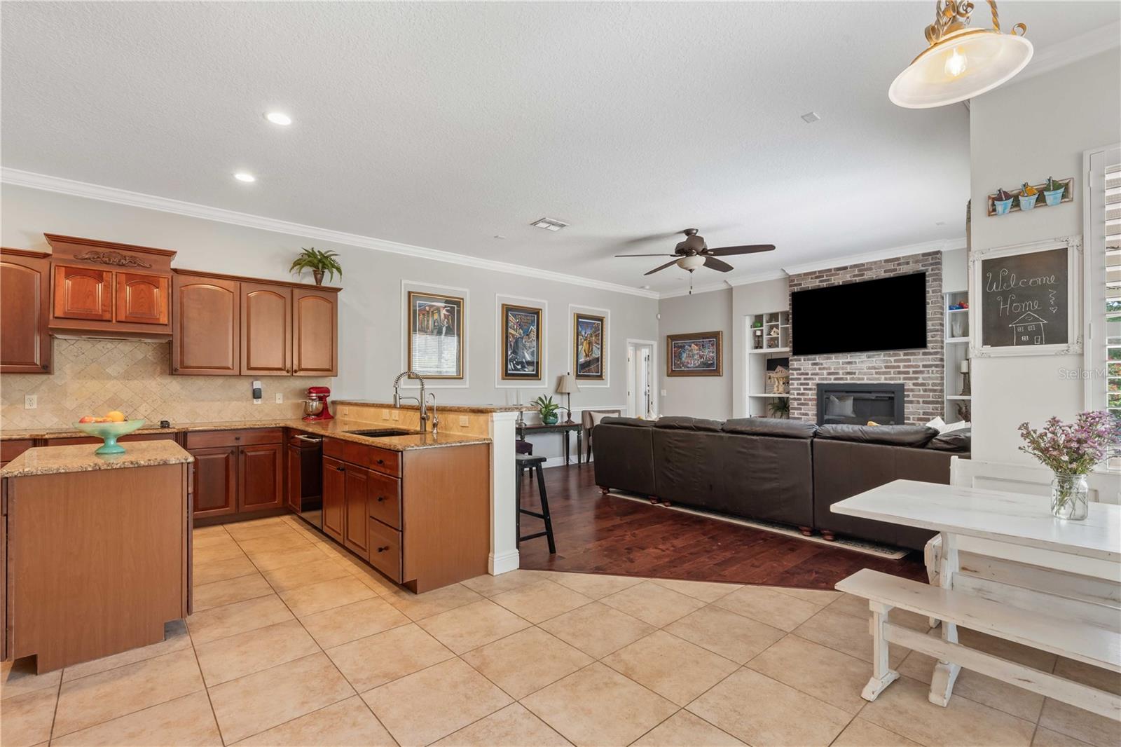Single Family Residence in DADE CITY FL 9916 PREAKNESS STAKES WAY 16.jpg