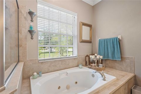 Single Family Residence in DADE CITY FL 9916 PREAKNESS STAKES WAY 30.jpg
