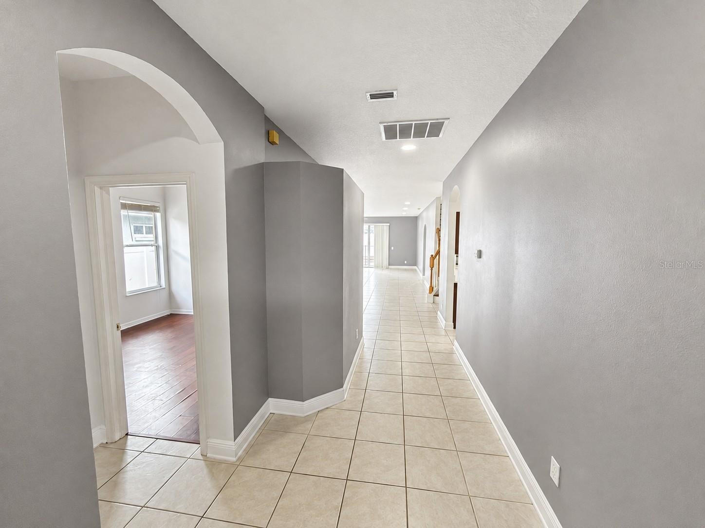 15430 Lake Bella Vista Dr, Tampa, FL 33625 photo