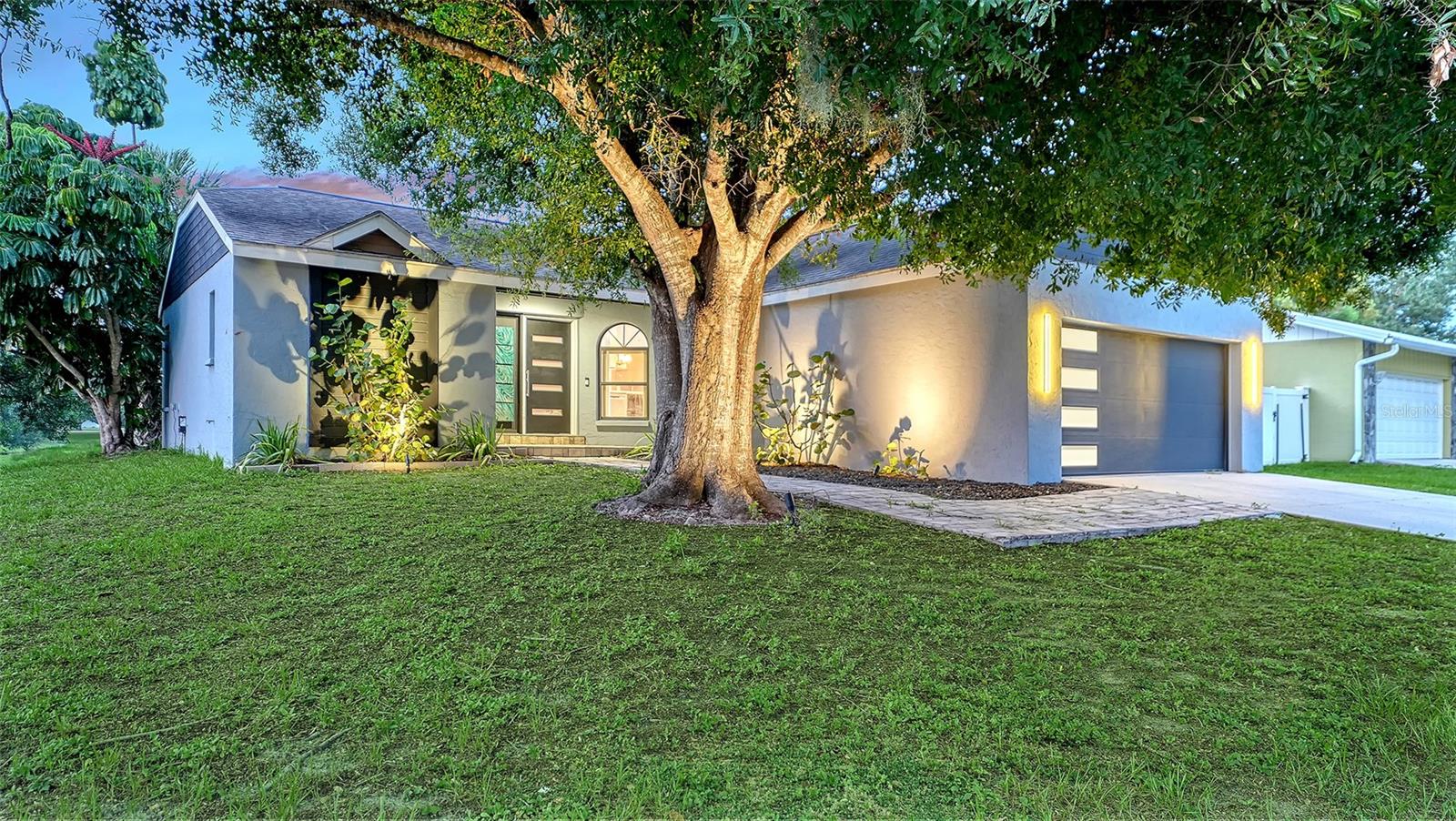 2481 S Scarlet Oak Ct, Sarasota, FL 34232 photo