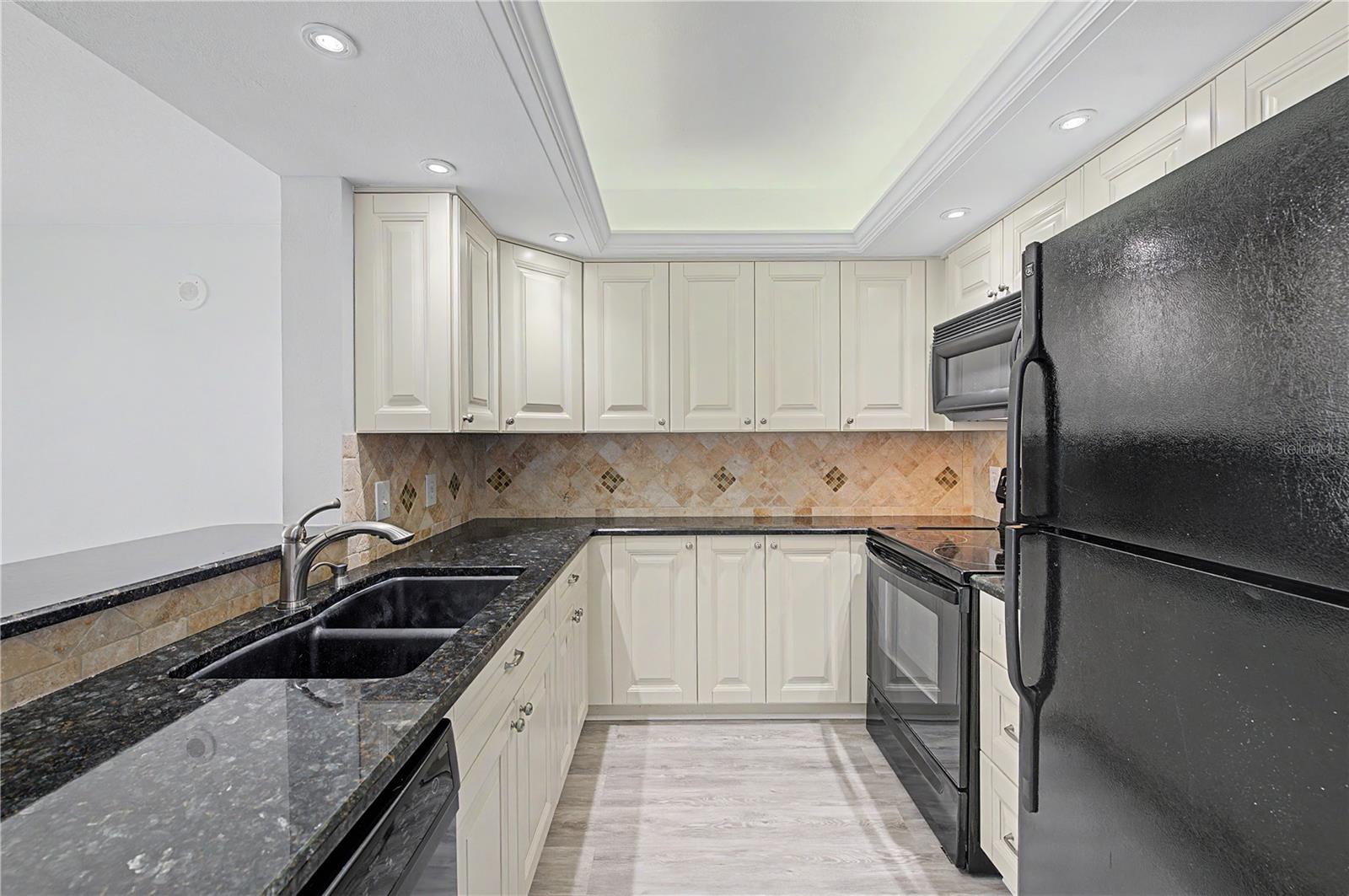 800 Cove Cay Dr #5 G, Clearwater, FL 33760 photo