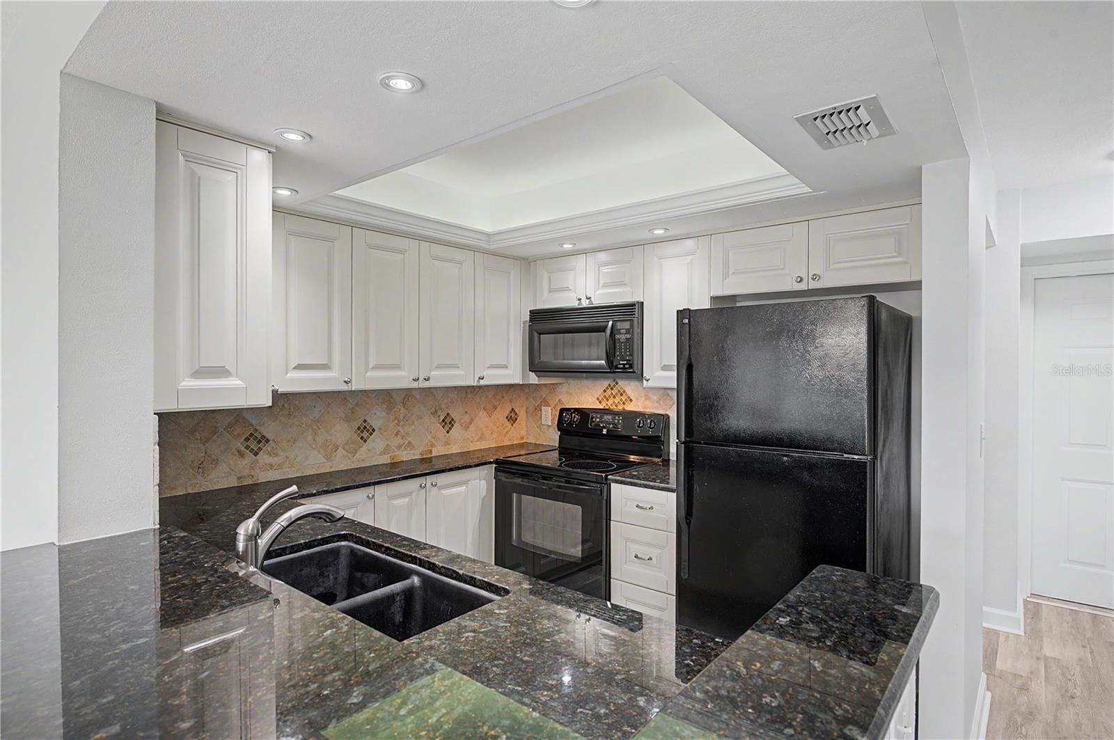 800 Cove Cay Dr #5 G, Clearwater, FL 33760 photo