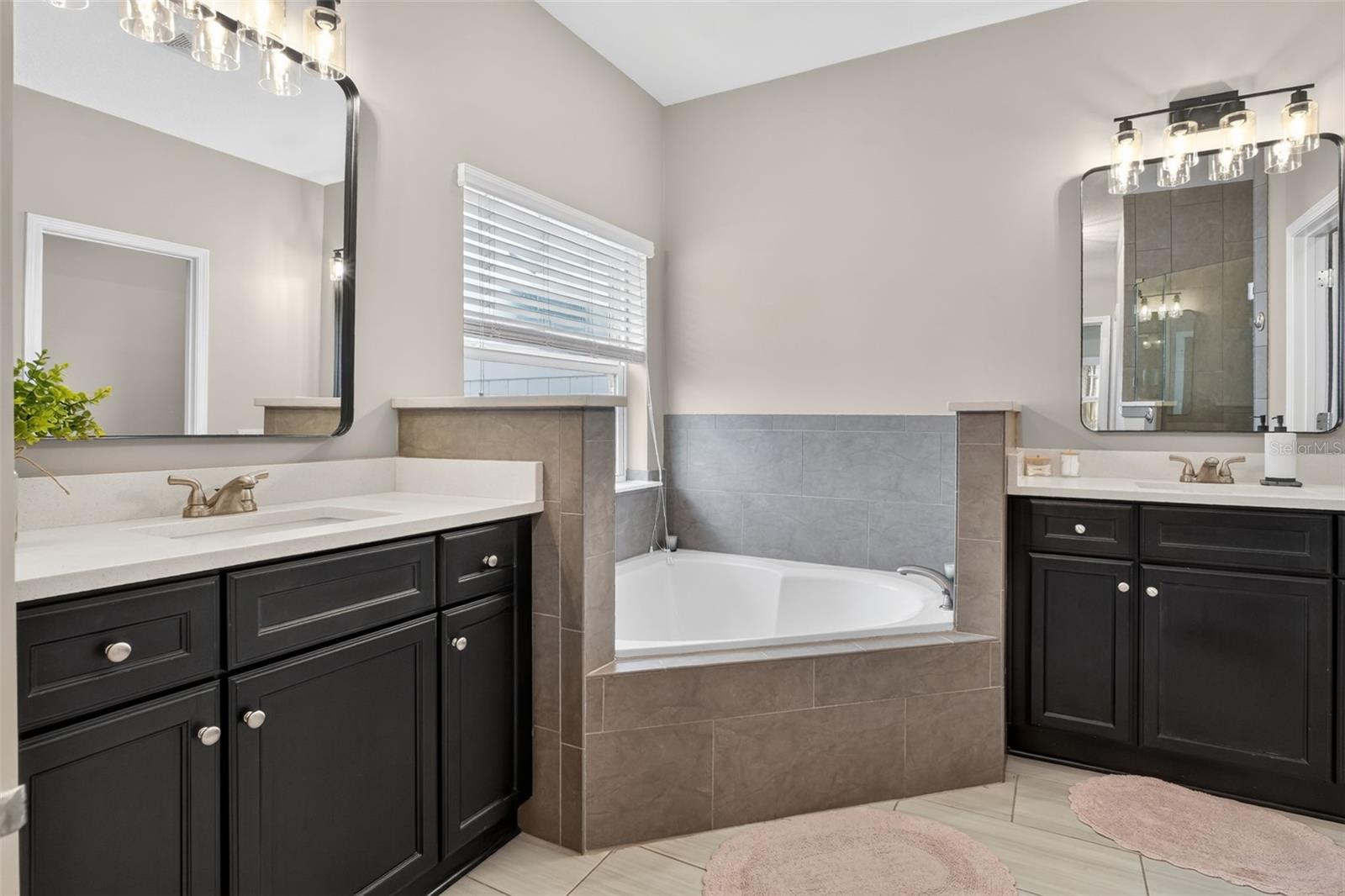 161 S Coopers Hawk Way, Palm Coast, FL 32164 photo