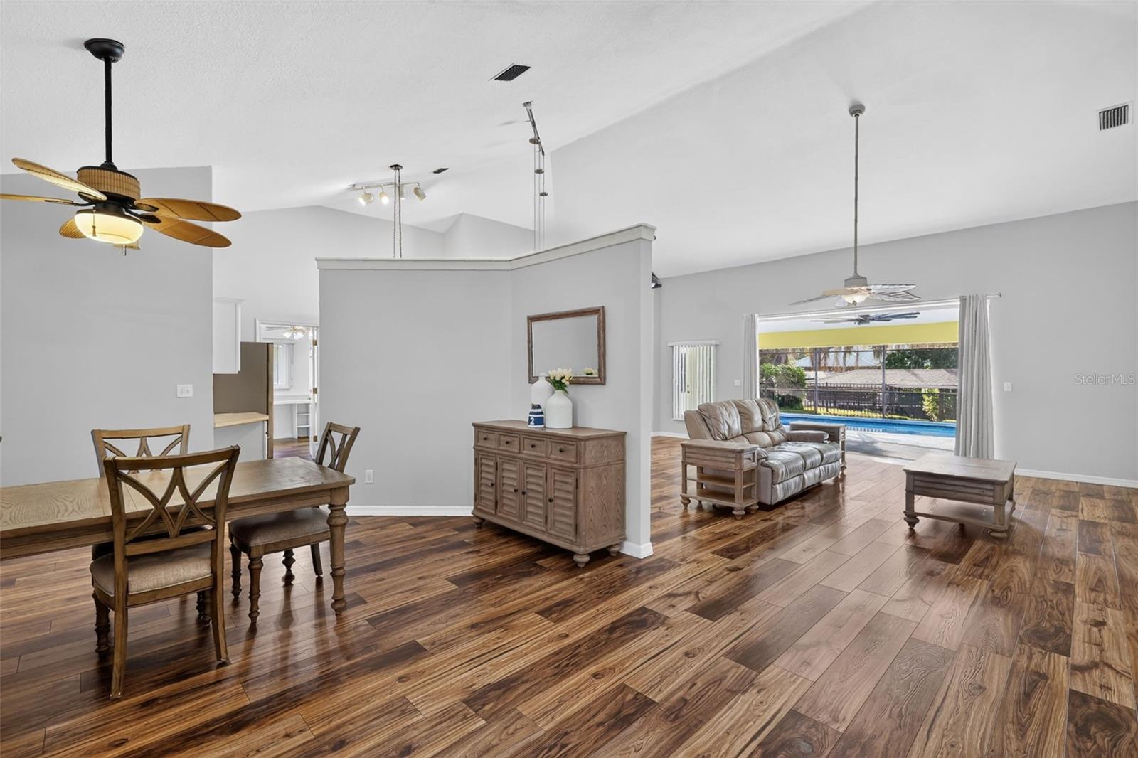 35546 Cedar Ln, Leesburg, FL 34788 photo
