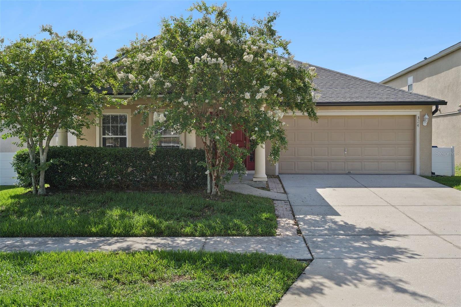 324 Red Kite Dr, Groveland, FL 34736