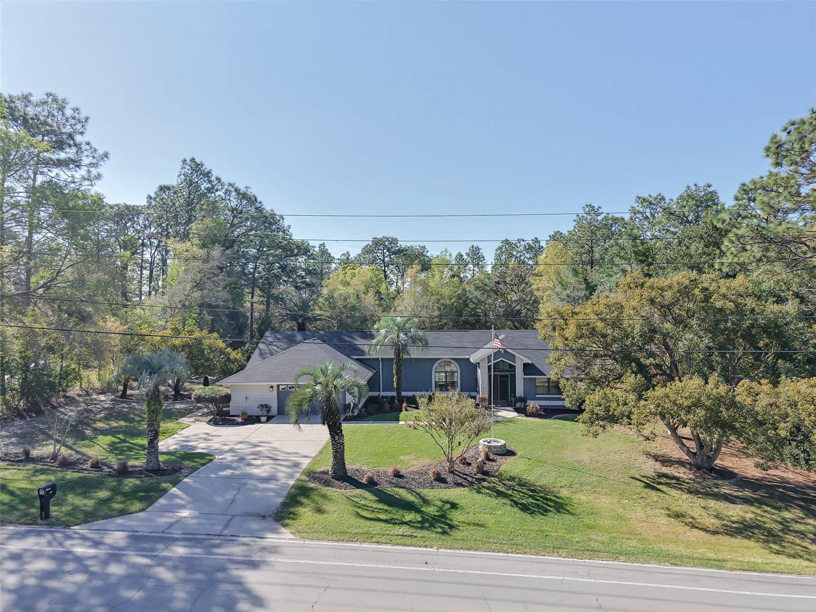 2298 W Pine Ridge Blvd, Beverly Hills, FL 34465 photo