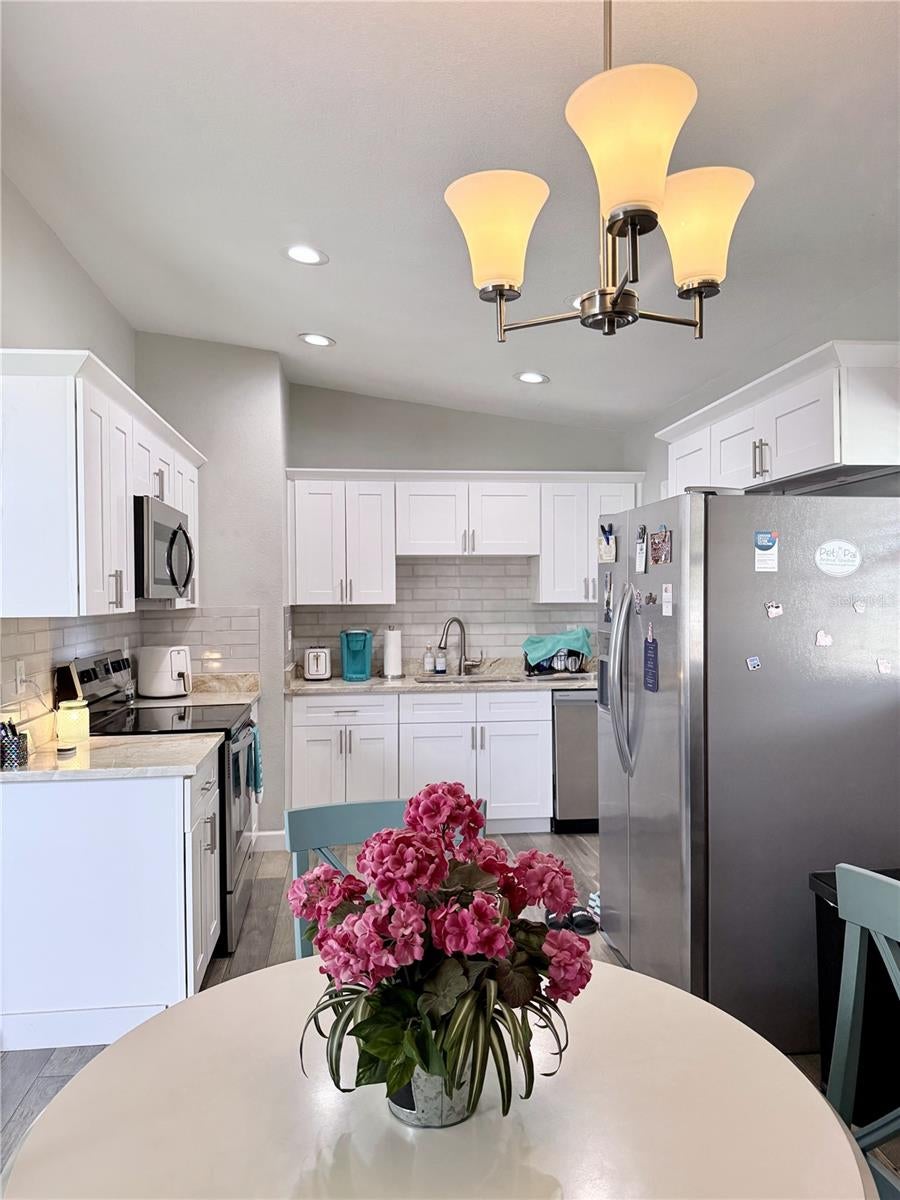 4497 Menhaden Dr, Saint Petersburg, FL 33705 photo