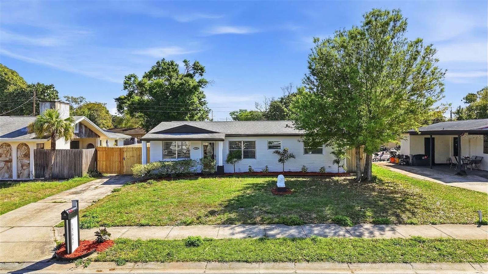 13657 120 Ln, Largo, FL 33778 photo