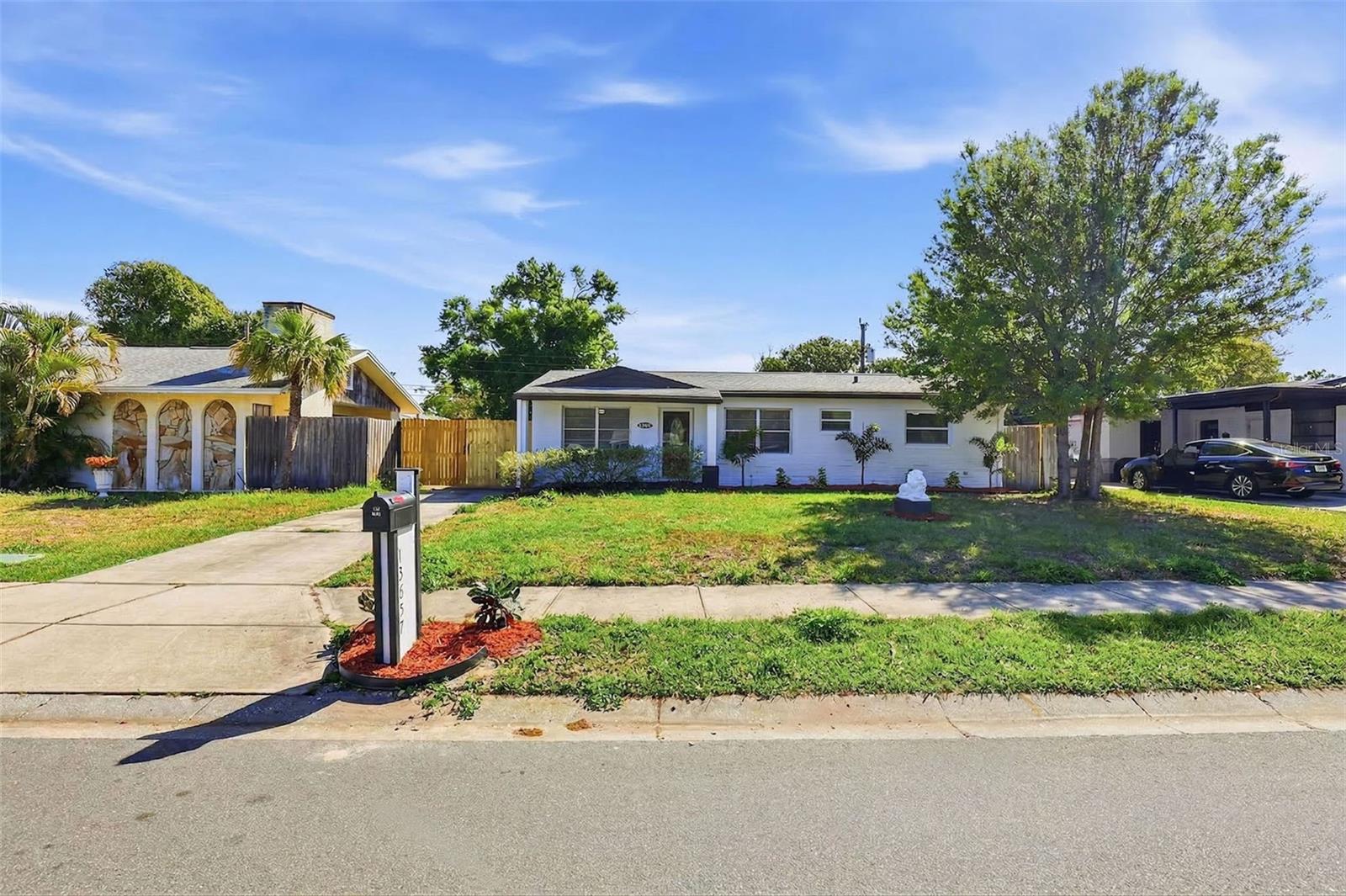 13657 120 Ln, Largo, FL 33778 photo