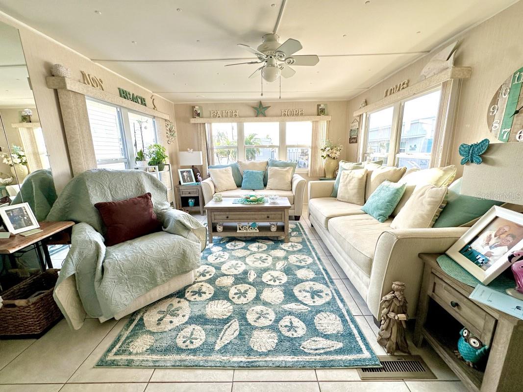 2094 Detroiter St, Sarasota, FL 34231 photo