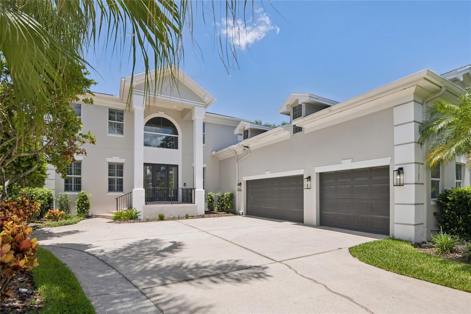 5105 Neptune Way, Tampa, FL 33609