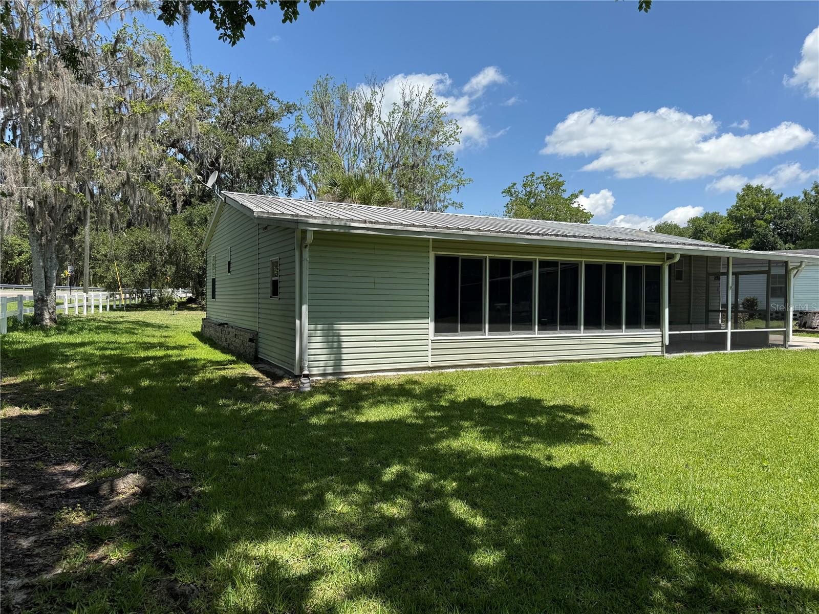 26 Canal Way, Lake Panasoffkee, FL 33538 photo
