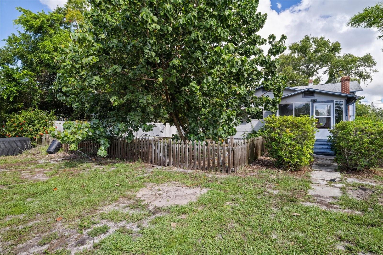 5401 21 Ave, Gulfport, FL 33707 photo