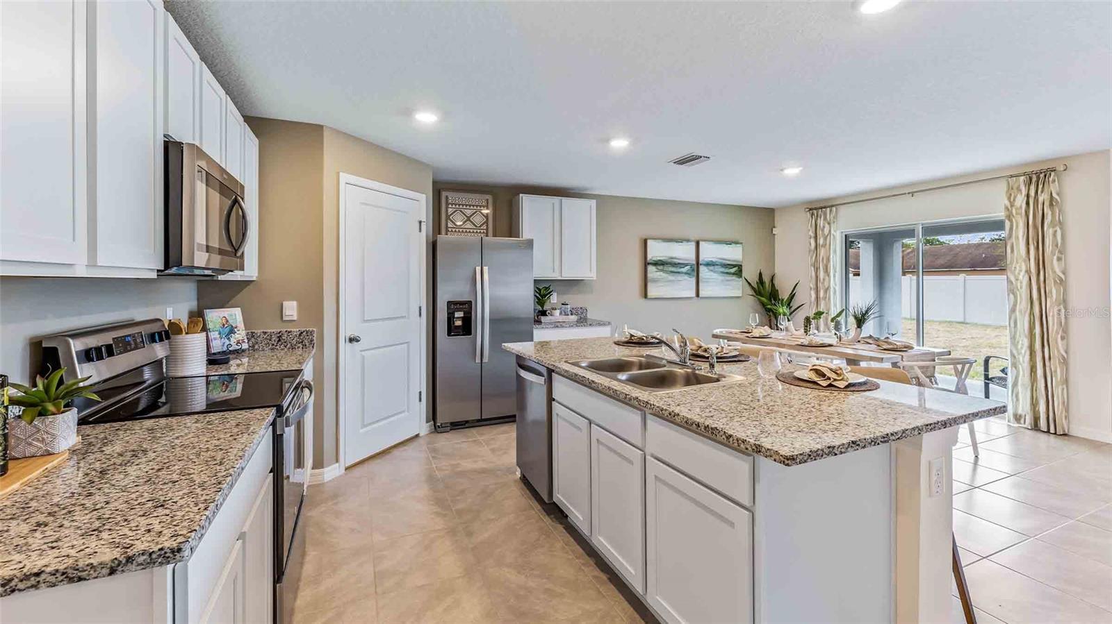 Single Family Residence in DADE CITY FL 35124 VALLEY RIDGE ROAD 2.jpg
