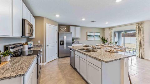 Single Family Residence in DADE CITY FL 35124 VALLEY RIDGE ROAD 2.jpg