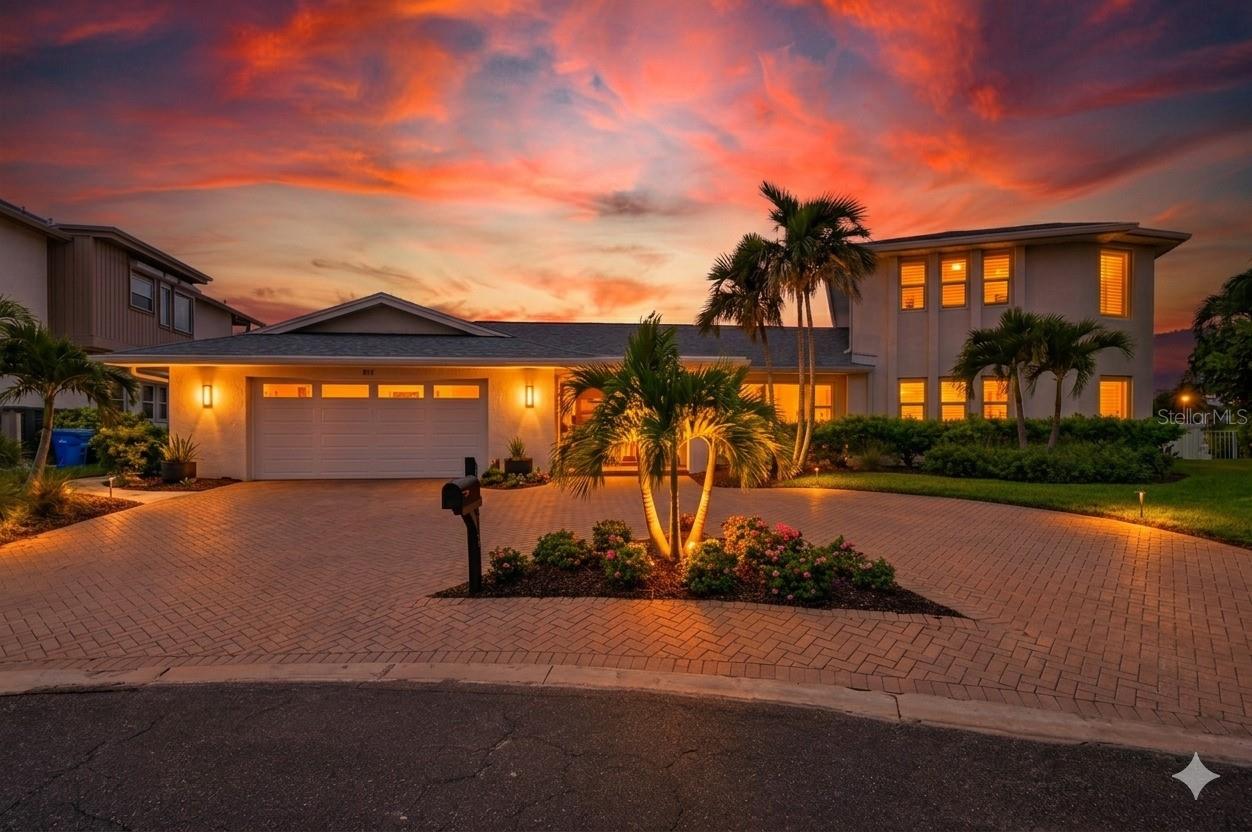 812 Snug Is, Clearwater Beach, FL 33767