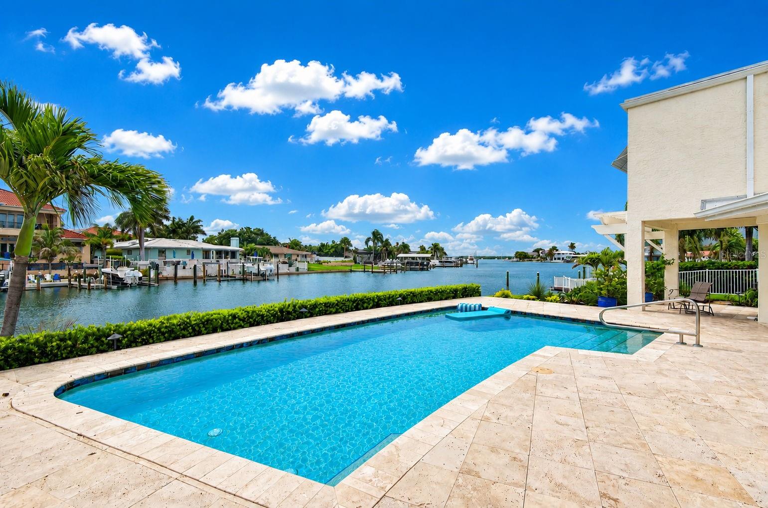 812 Snug Is, Clearwater Beach, FL 33767 photo