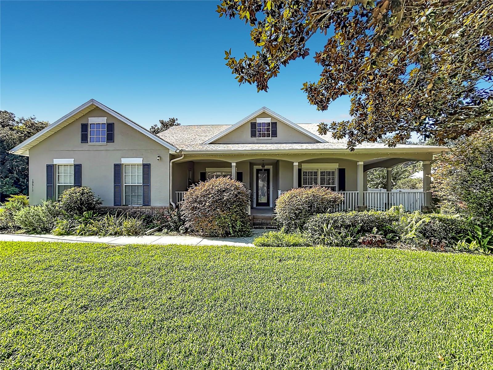 19512 Spring Oak Dr, Eustis, FL 32736