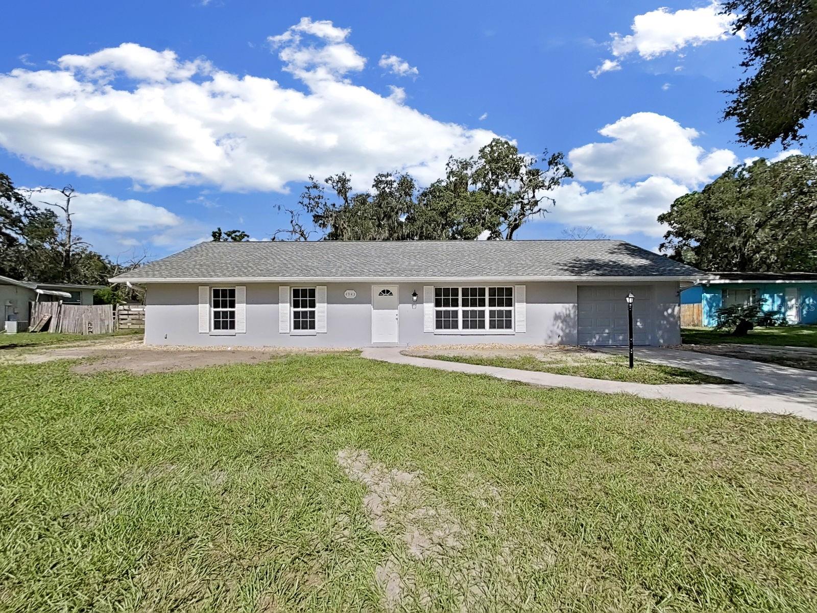 4943 Mockingbird Dr, Dade City, FL 33523
