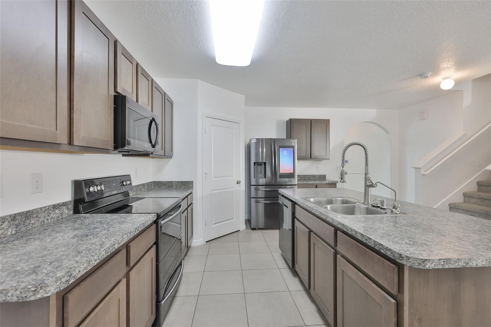 5461 Magdalene Way, Zephyrhills, FL 33541 photo