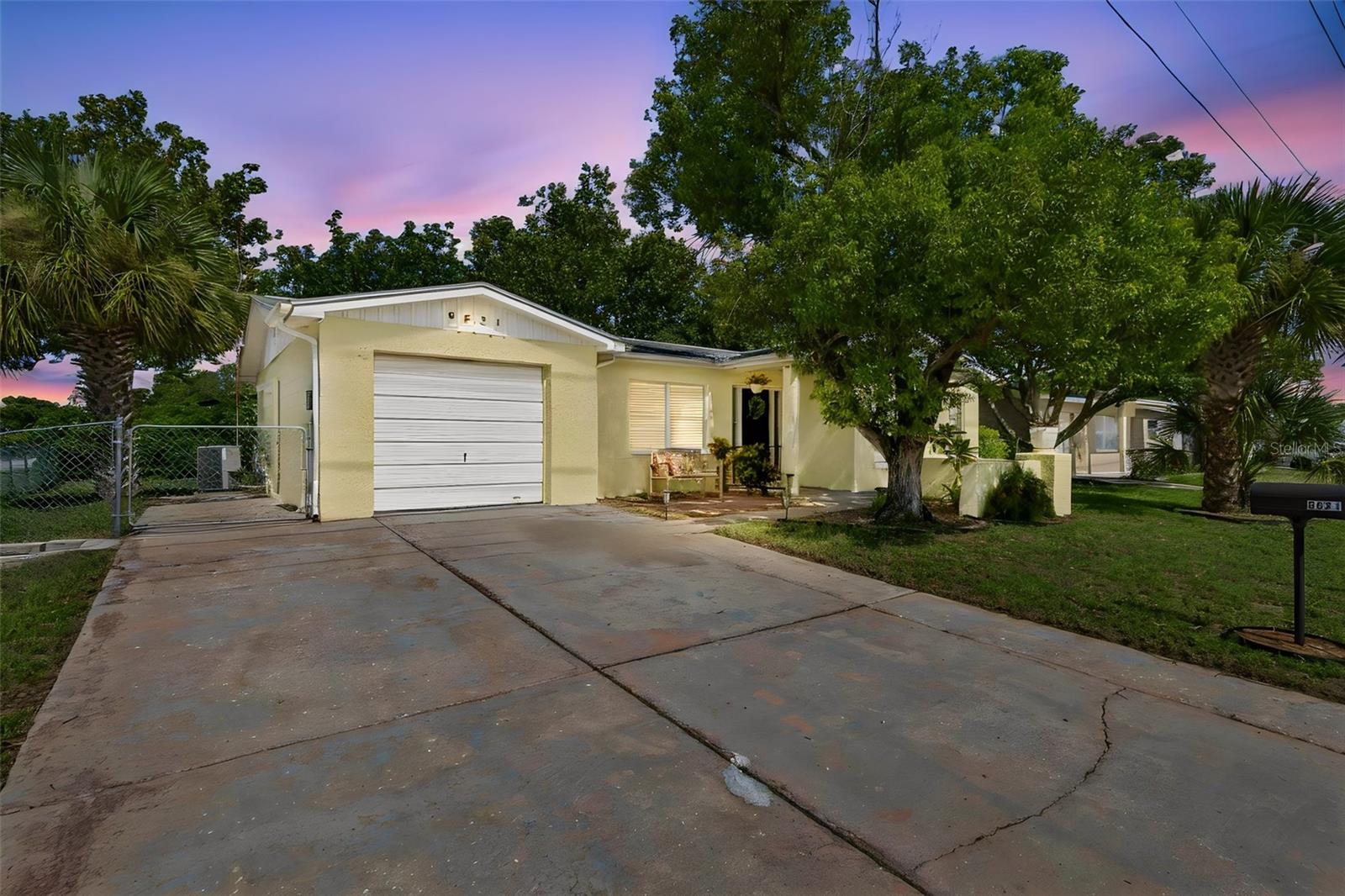 9631 Marlinton Ln, Port Richey, FL 34668
