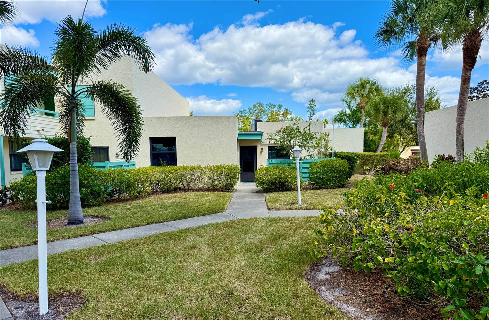 621 Spring Lake Blvd, Bradenton, FL 34210