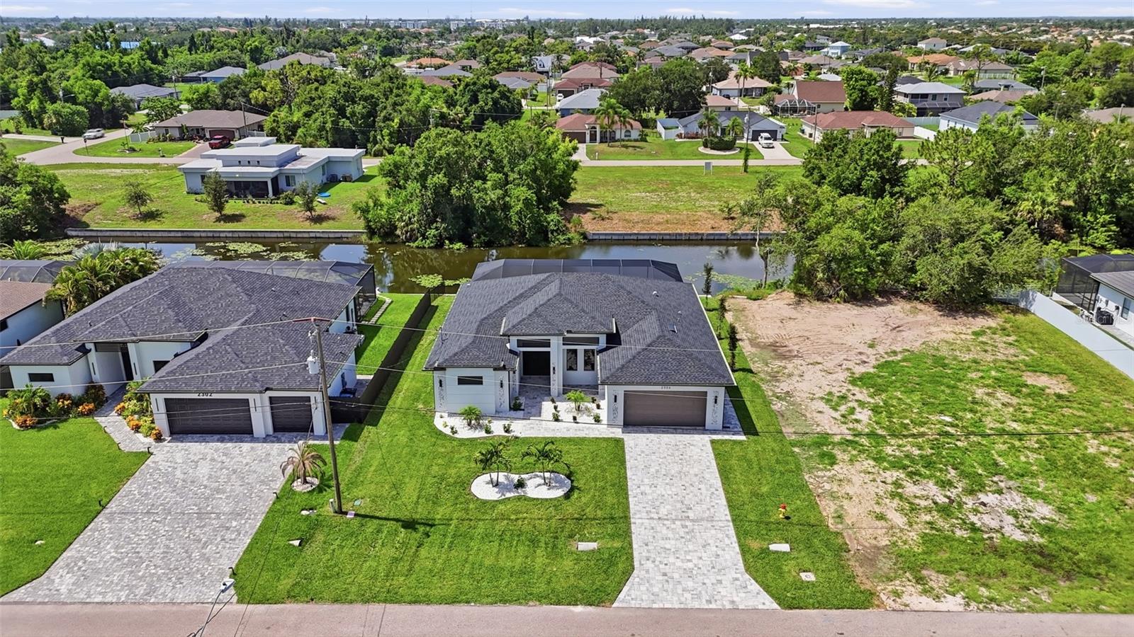 2306 SW 16 Terrace, Cape Coral, FL 33991 photo