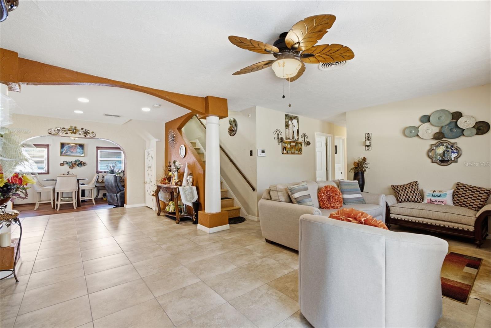 701 58 Ave, Saint Petersburg, FL 33705 photo