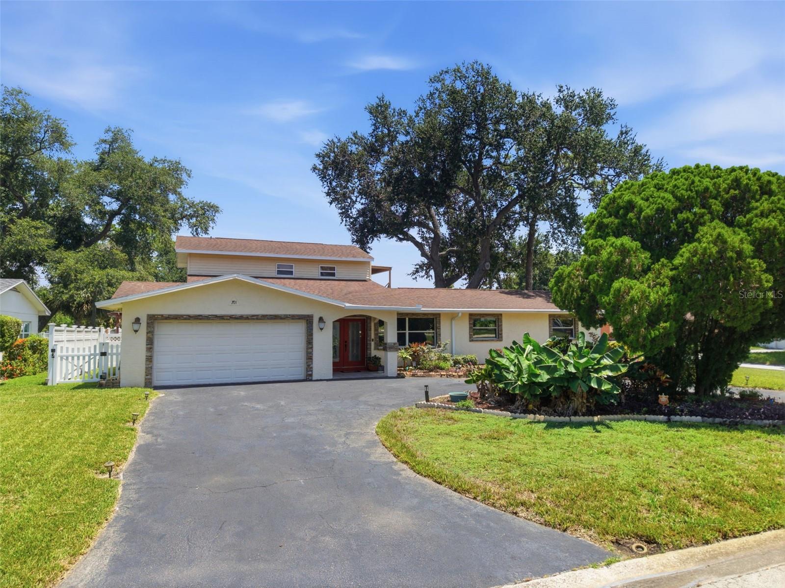 701 58 Ave, Saint Petersburg, FL 33705 photo
