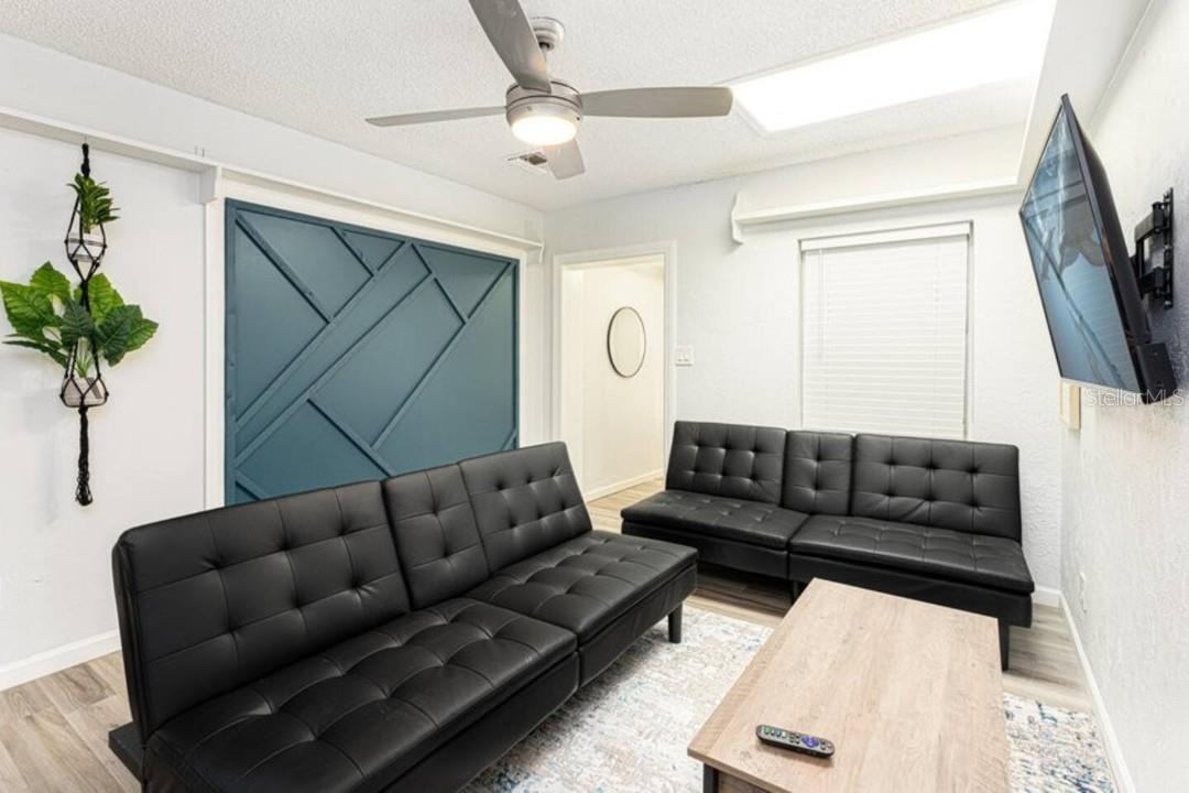 1214 N Pine Hills Rd, Orlando, FL 32808 photo