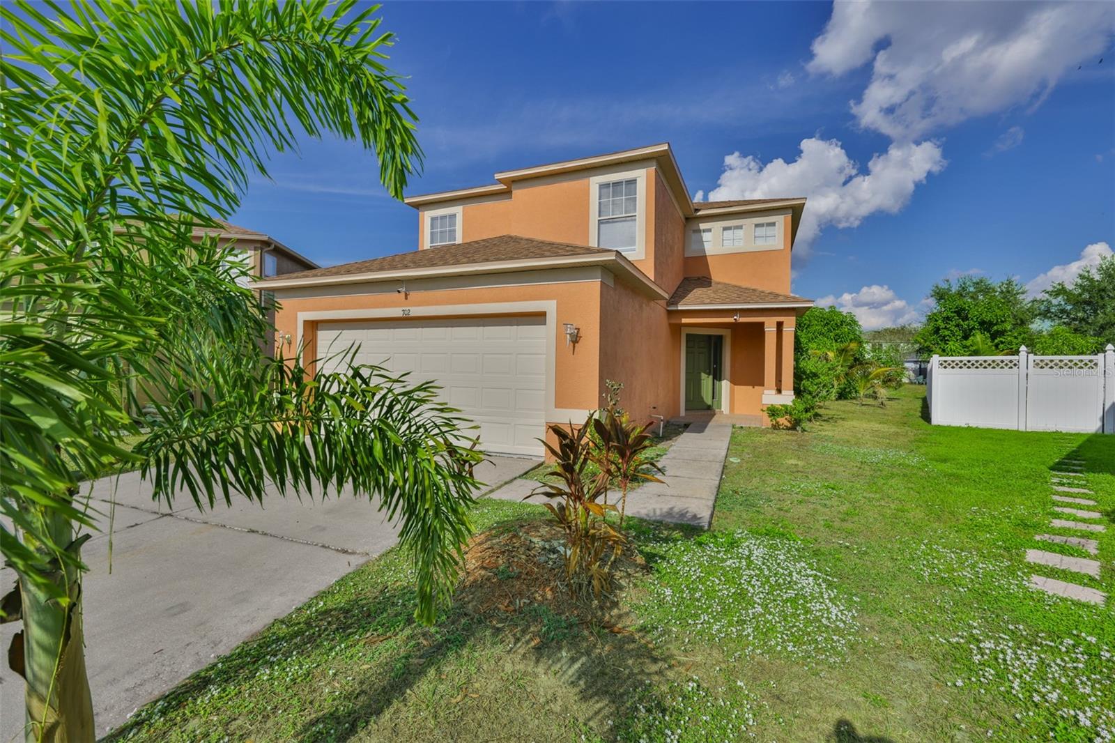 702 Cristelle Jean Dr, Ruskin, FL 33570 photo