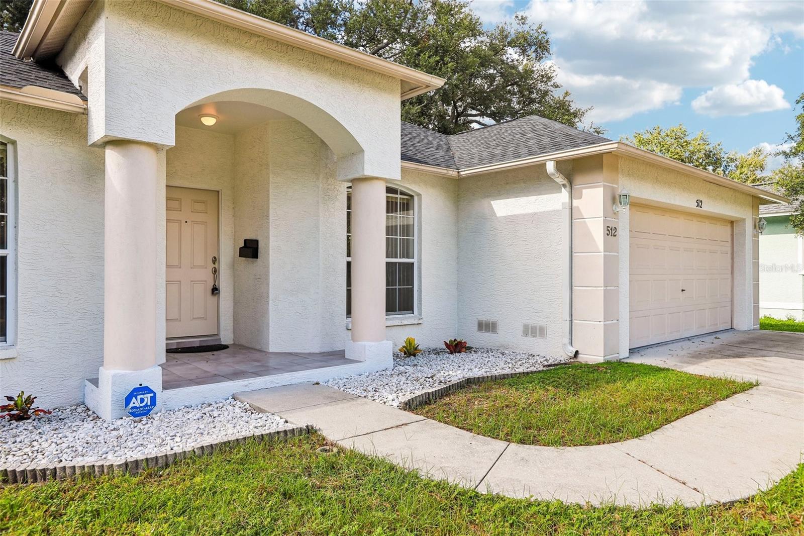 512 Atwood Ave, Saint Petersburg, FL 33702 photo